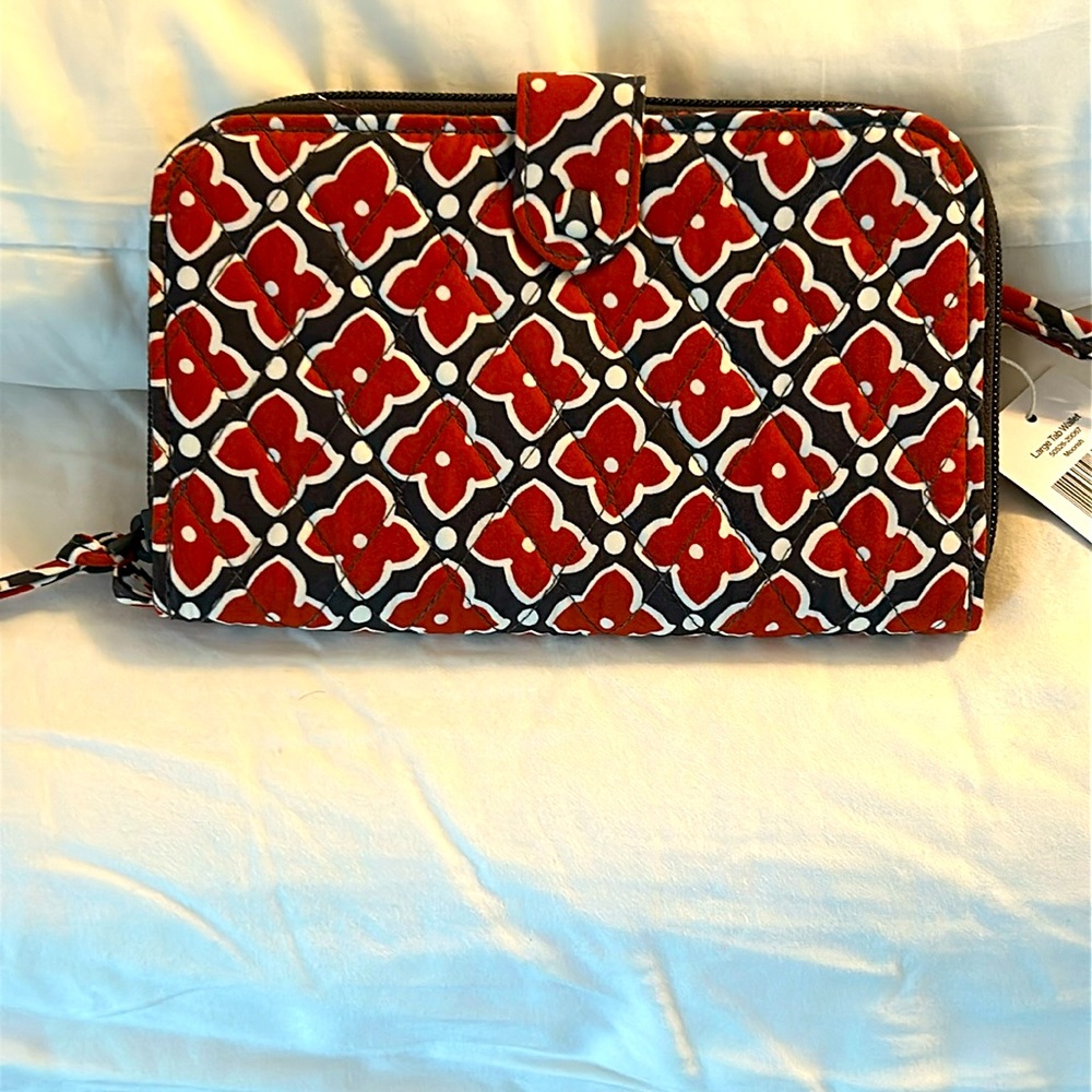 Vera Bradley large Tab Wallet. Moorish pattern